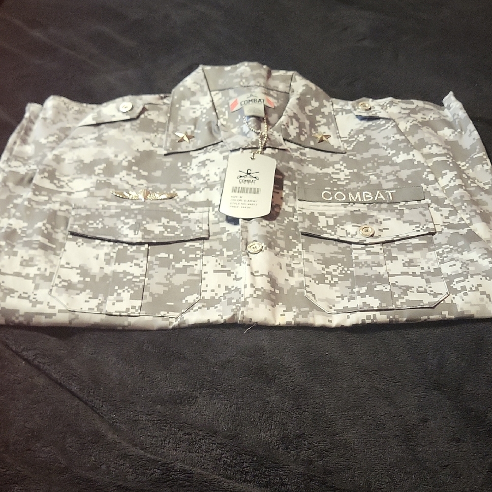Gray Casual Button Down Shirt with Digital Pattern